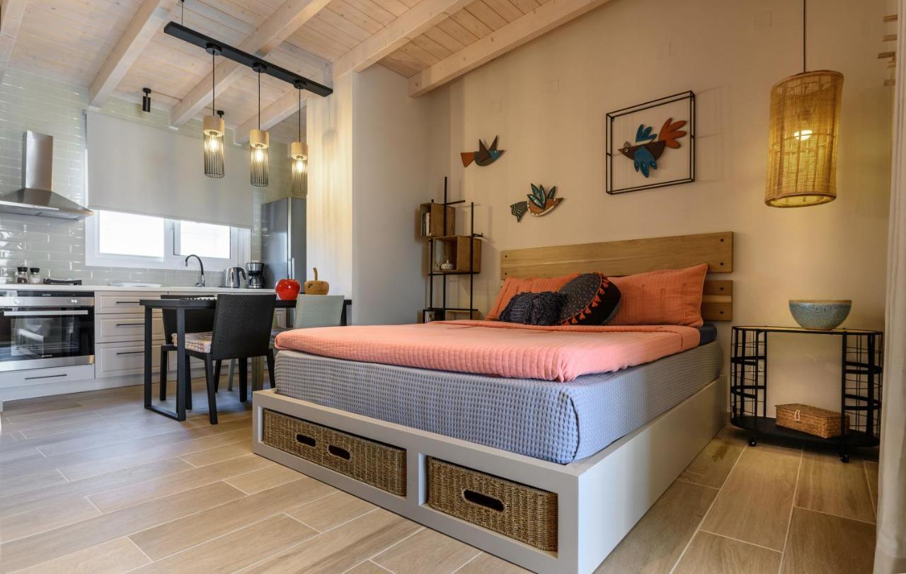 Fiorela'S Casa- A Stylish Loft Apartment In The Heart Of Preveza Eksteriør bilde