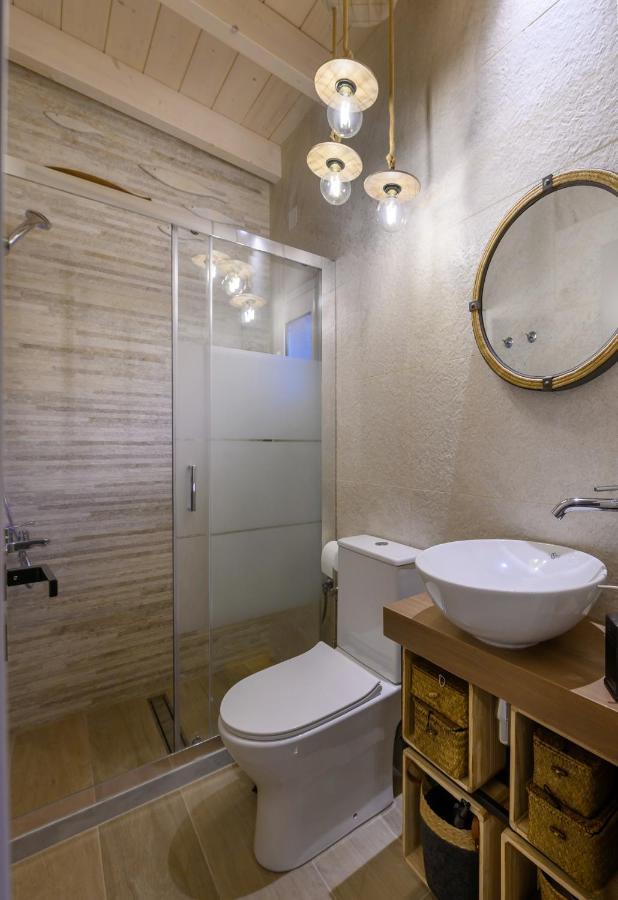 Fiorela'S Casa- A Stylish Loft Apartment In The Heart Of Preveza Eksteriør bilde